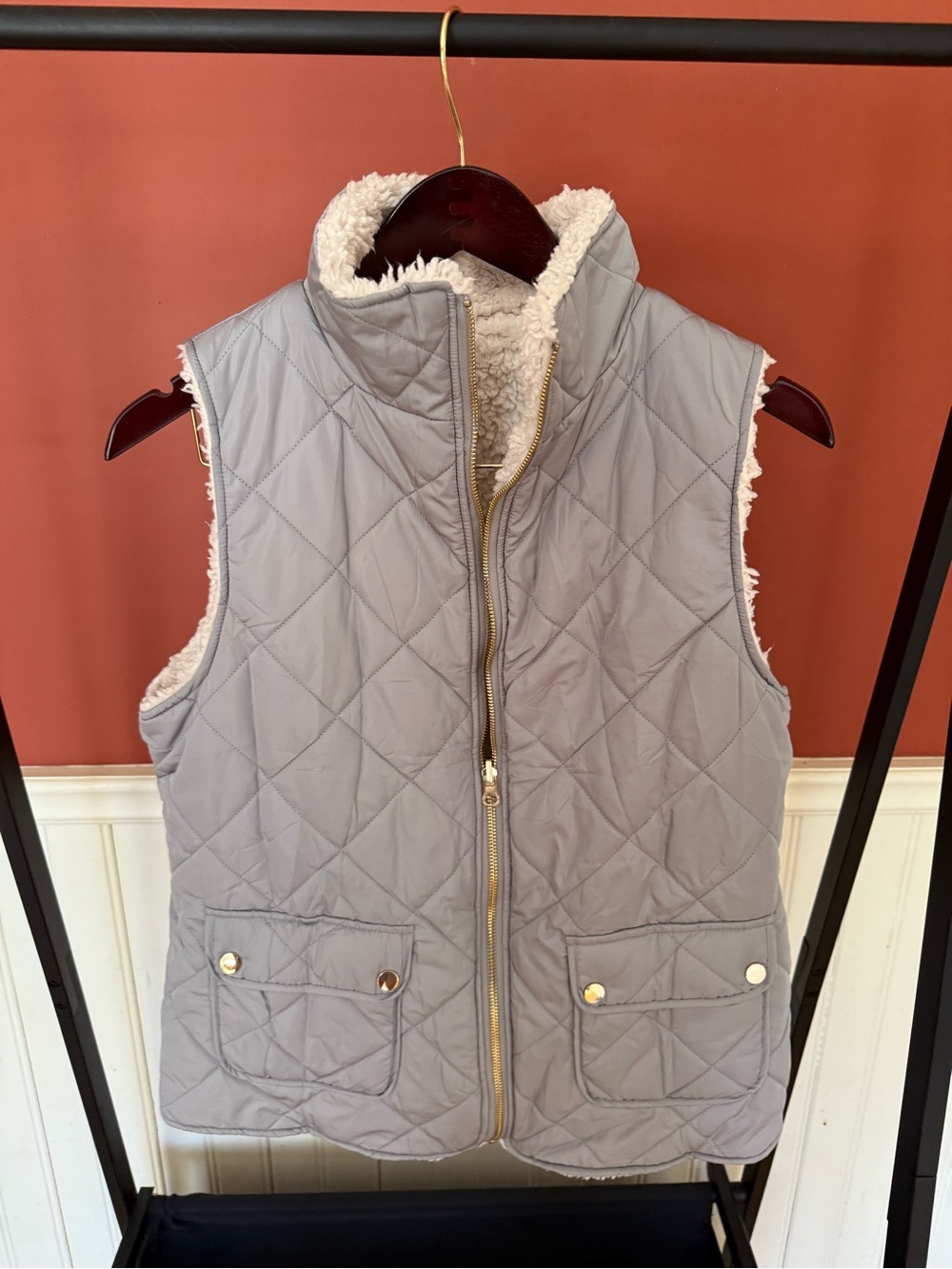 Quilted Sherpa-Lined Reversible Vest in Light Gray